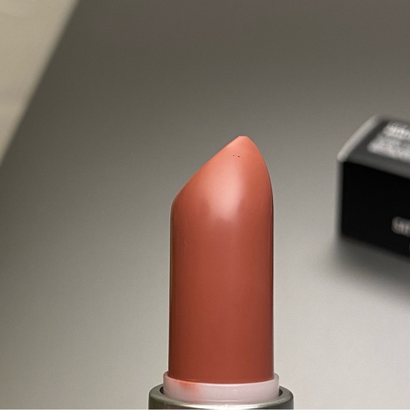 MAC “Faux” Lipstick - Picture 4 of 7